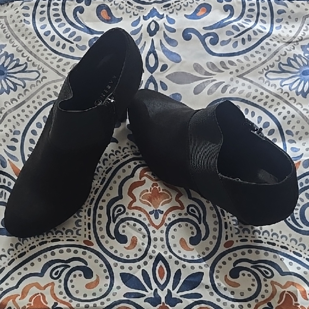 Karen Scott Elegant Black Ankle Booties